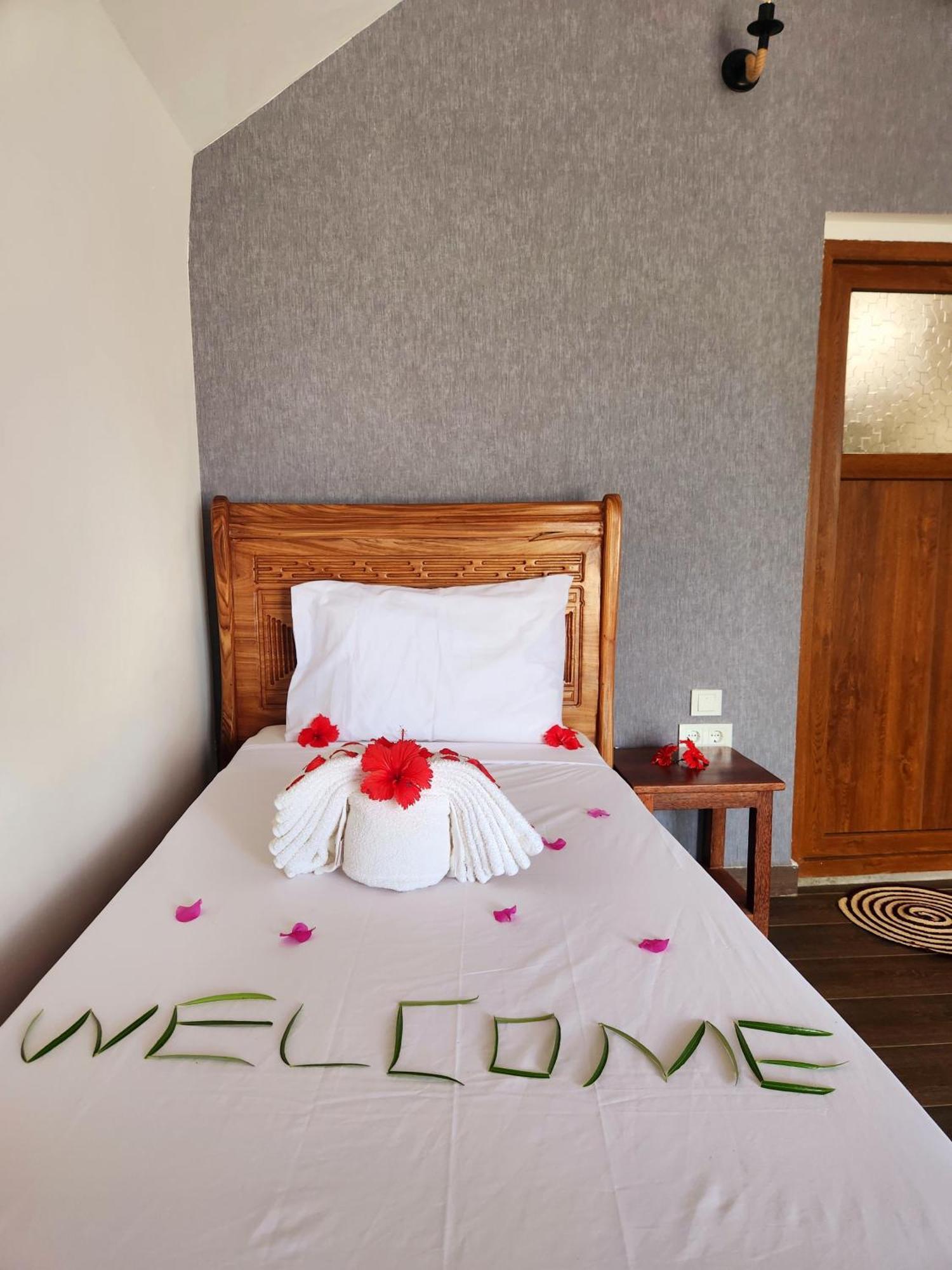 Almas Beach Boutique Hotel Makunduchi エクステリア 写真