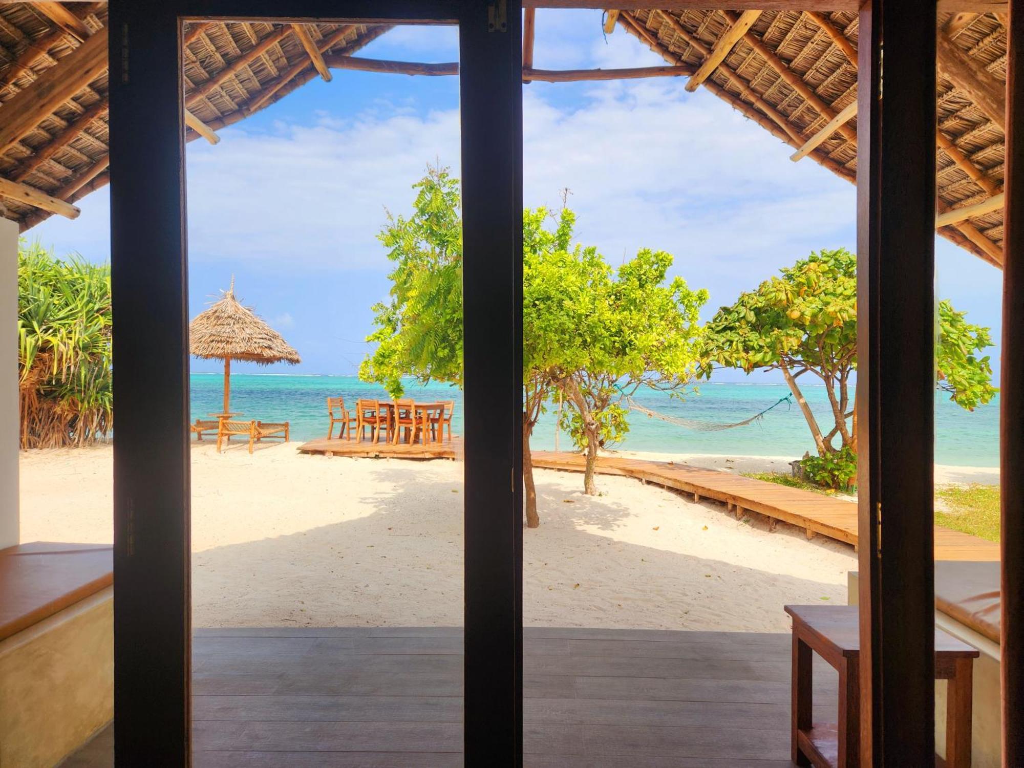Almas Beach Boutique Hotel Makunduchi エクステリア 写真