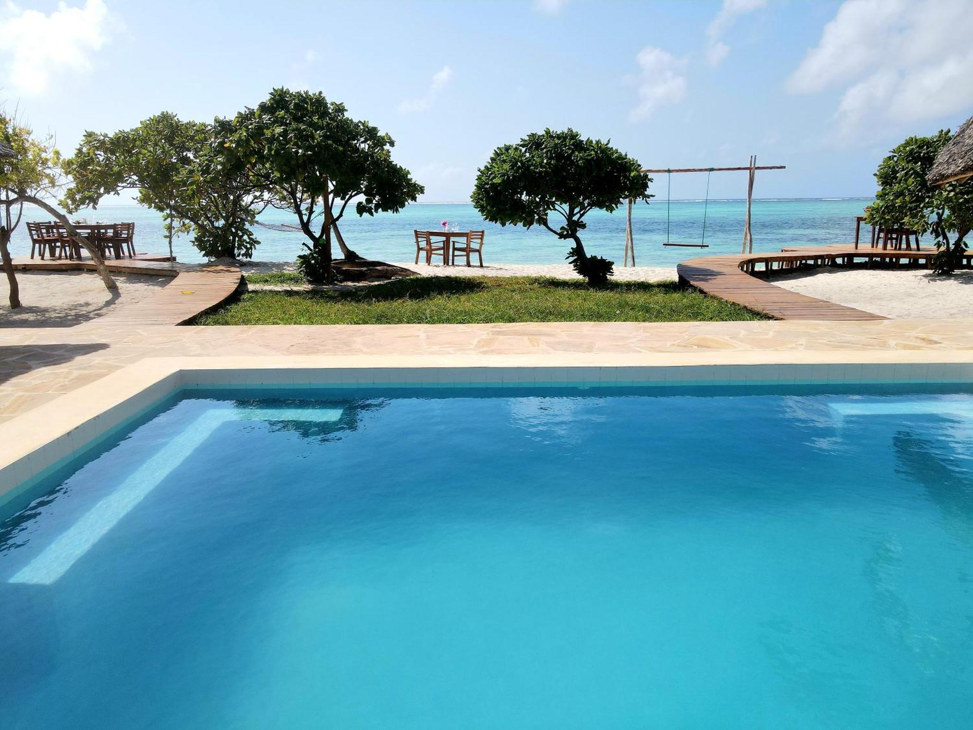 Almas Beach Boutique Hotel Makunduchi エクステリア 写真