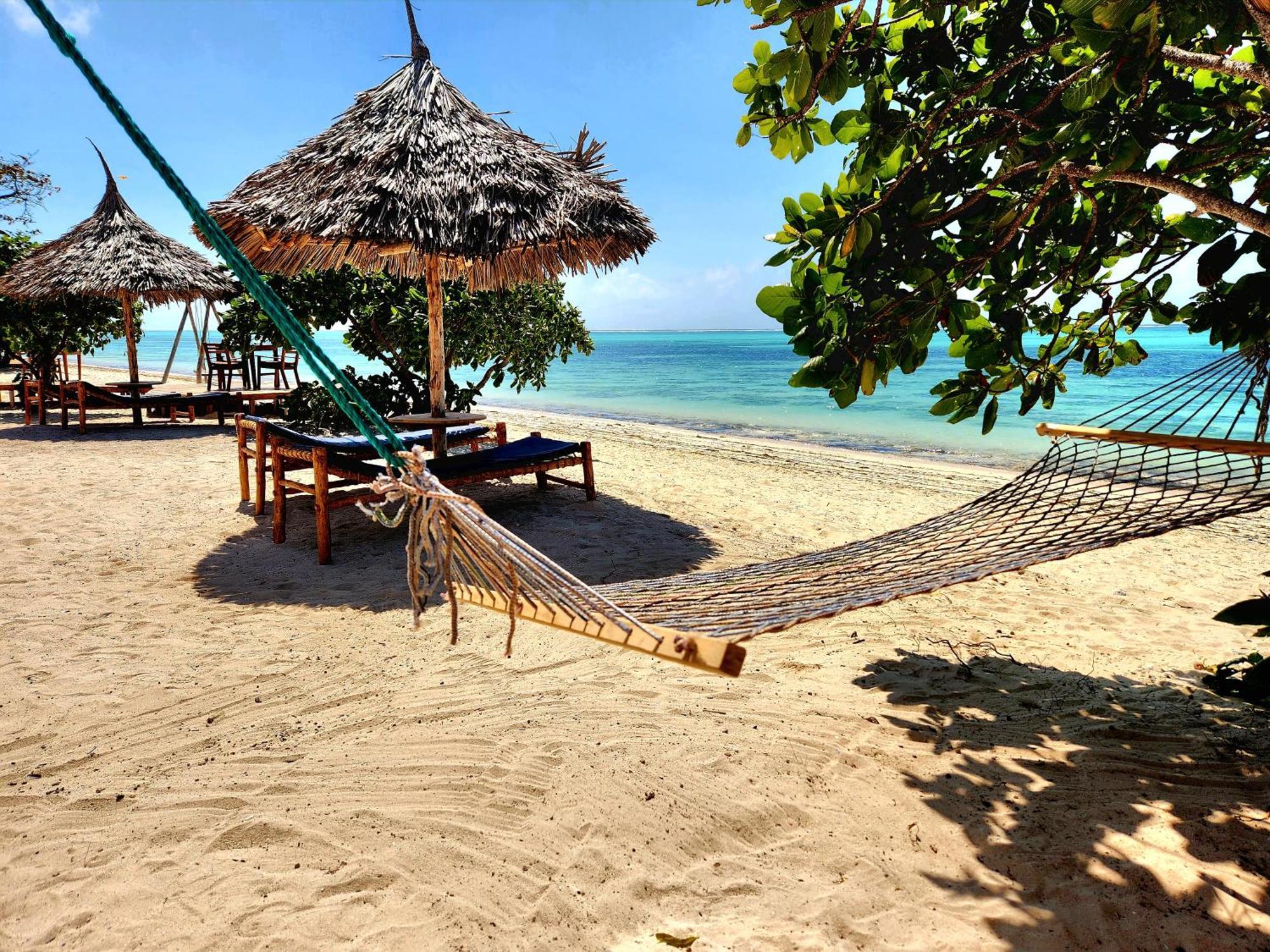 Almas Beach Boutique Hotel Makunduchi エクステリア 写真